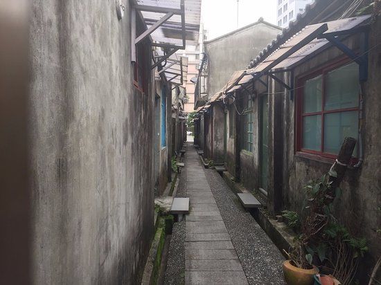 Four Four South Village Simple Market